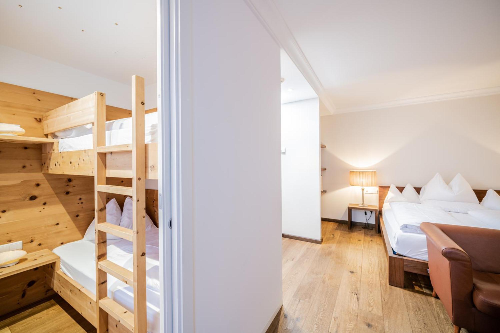 Hotel Famelí Valdaora Szoba fotó