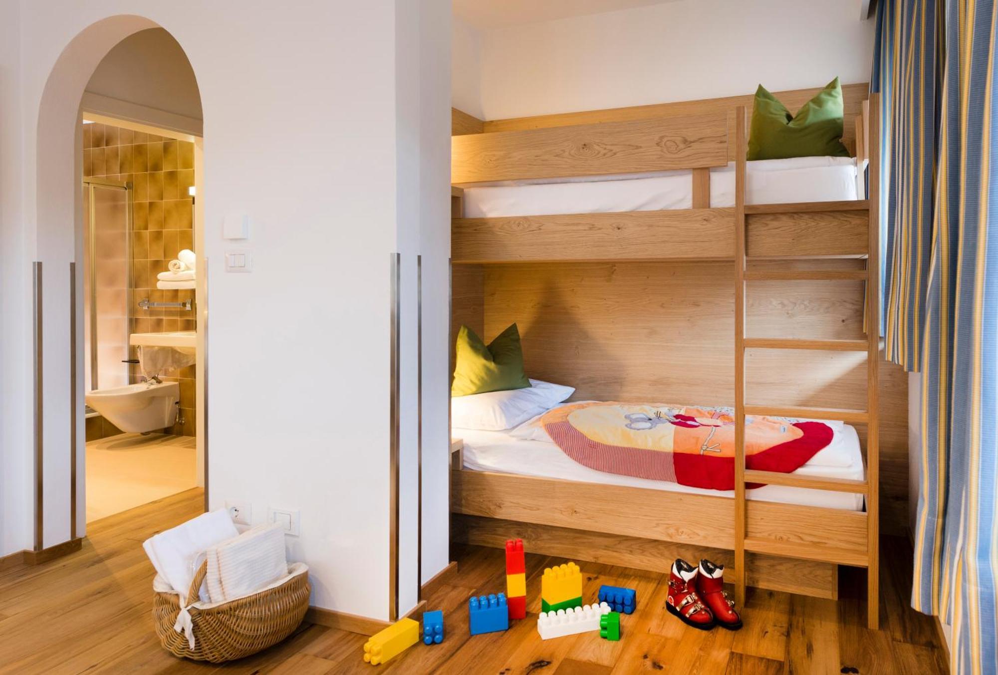 Hotel Famelí Valdaora Szoba fotó