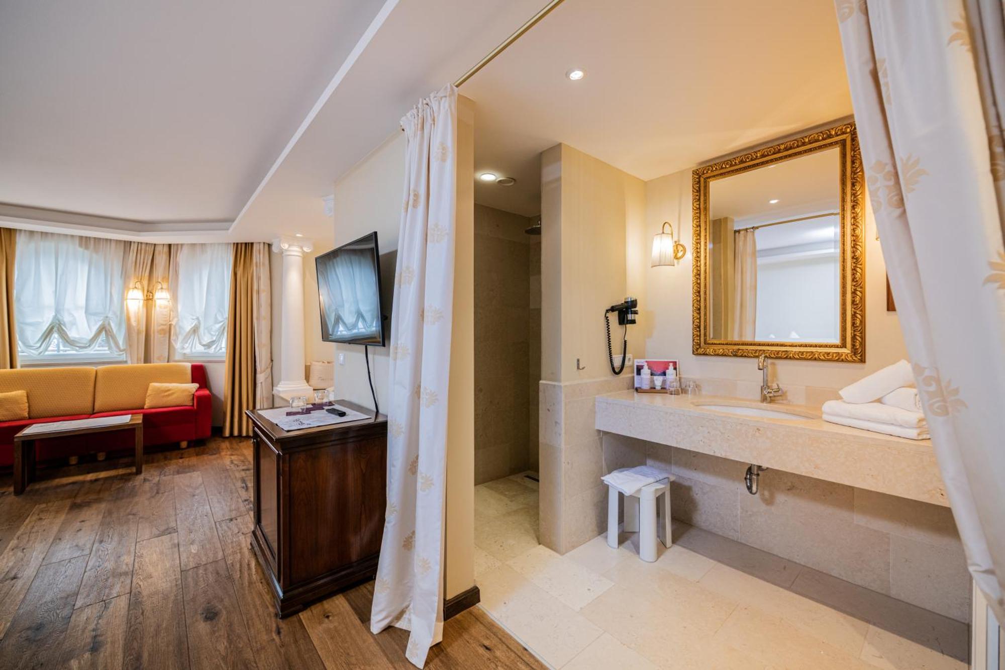 Hotel Famelí Valdaora Szoba fotó