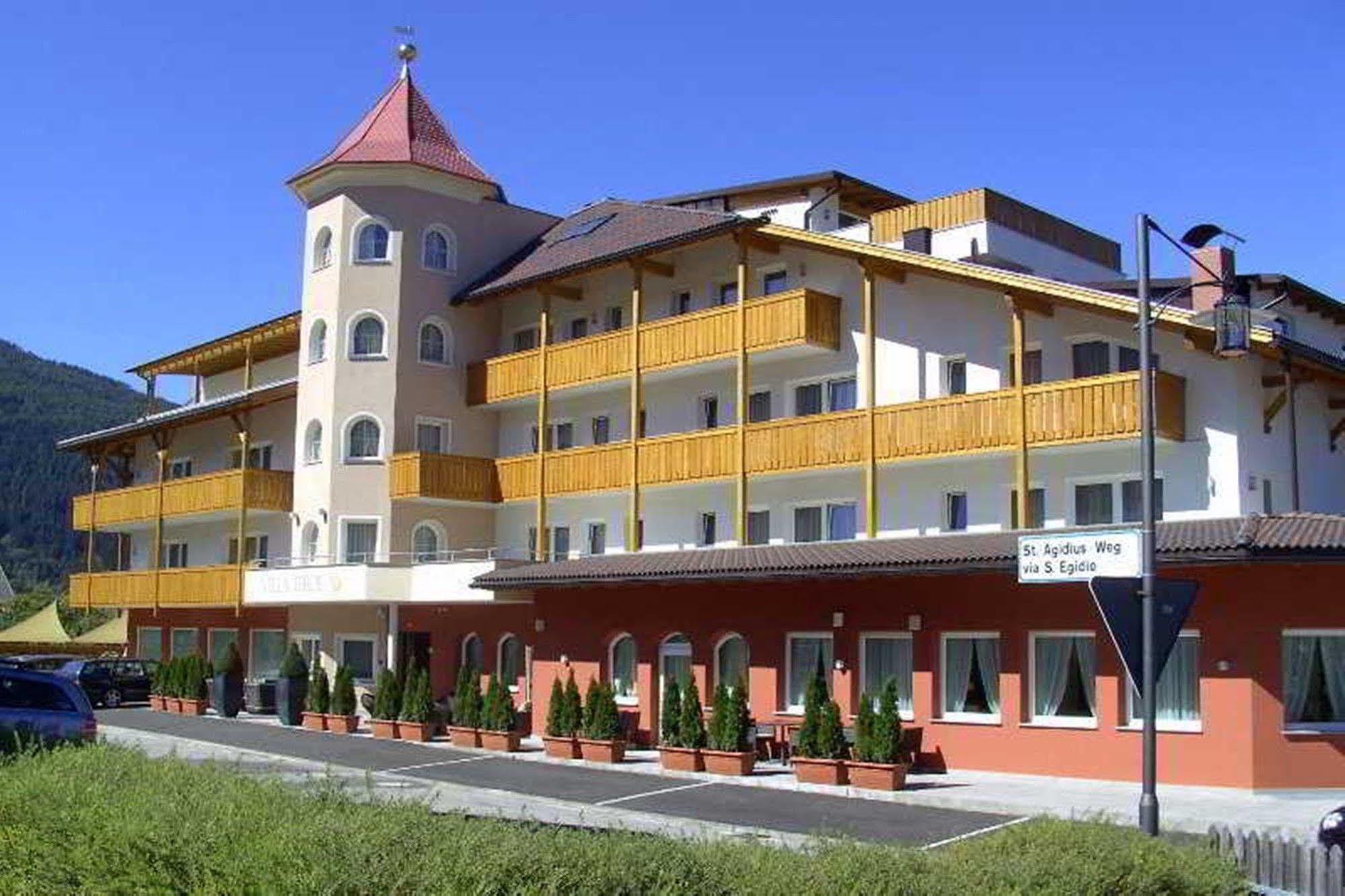Hotel Famelí Valdaora Kültér fotó