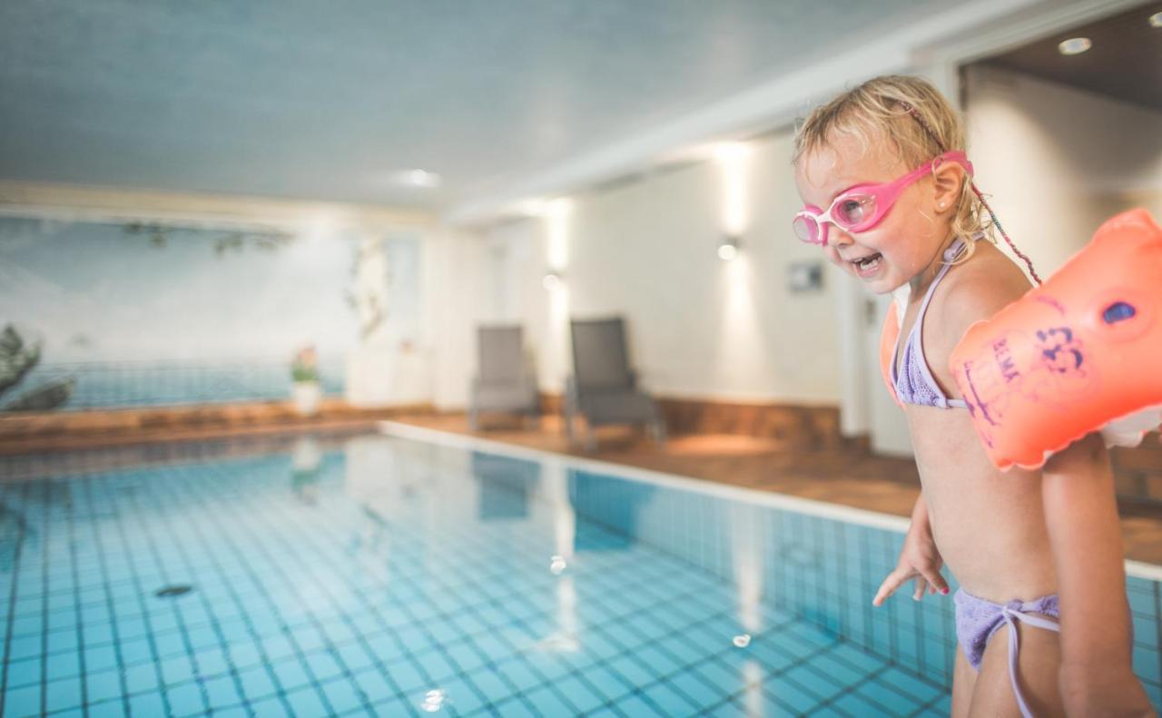 Hotel Famelí Valdaora Kültér fotó